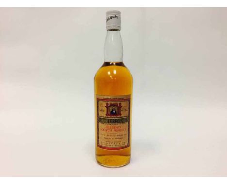 RUTHERFORD'S - 1960s
Blended Scotch Whisky. Labelled for the French market. Full bottle size, no capacity stated, 70° proof.