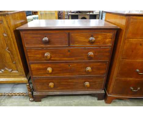 A George III mahogany bachelors chest of drawers 
