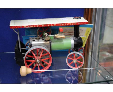 A MAMOD TIN PLATE STEAM TRACTOR together with part operating instructions T.E.1A 