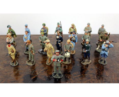 A COLLECTION OF MODERN LEAD SOLDIERS from the first world war