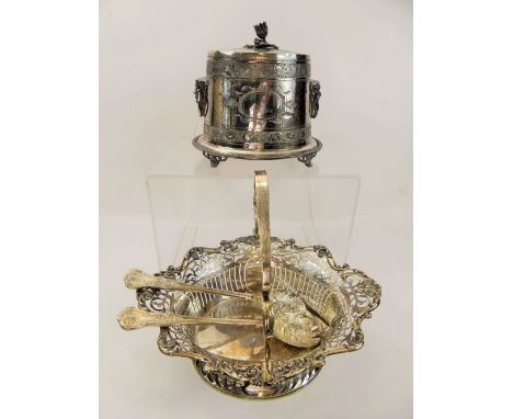 A Silver Plated Pierced Design Fruit Basket with Handle, filigree and scalloped edge, approx 29 x 23 x 11 cms a silver plated