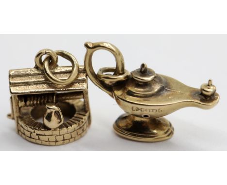 Two 9ct yellow gold charms, a wishing well and Aladdins lamp, 2.3g. P&amp;P Group 1 (£14+VAT for the first lot and £1+VAT for