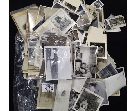 Large quantity of portrait photographs, Victorian to 1960s, some named and dated, approximately 300 in total. P&amp;P Group 1
