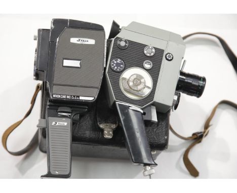 Russian Quarz 5 vintage cine camera and a Japanese JJ Elco auto 3 cine camera. P&amp;P Group 2 (£18+VAT for the first lot and