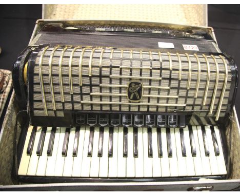 Hohner Atlantic IIIP accordion with damage to front cover and all keys releasing. P&amp;P Group 3 (£25+VAT for the first lot 