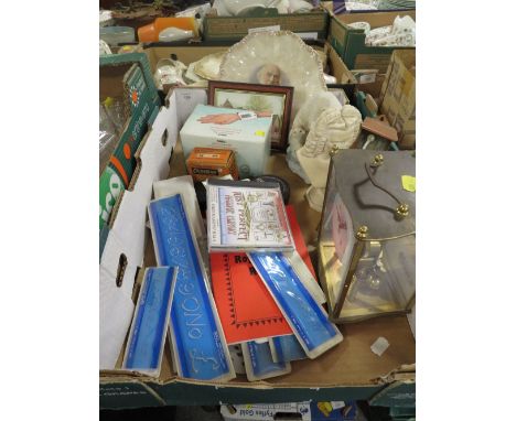 A TRAY OF SUNDRIES TO INCLUDE A MANTLE CLOCK ETC