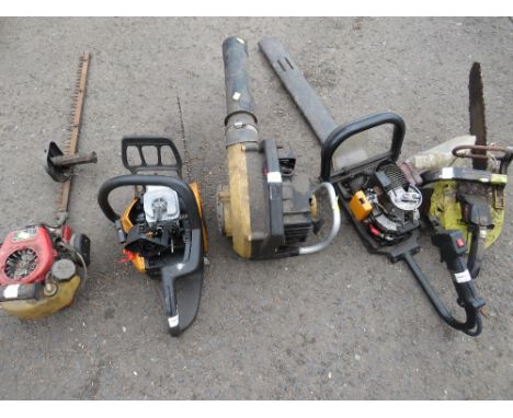 A QUANTITY OF FIVE PETROL GARDEN TOOLS TO INCLUDE 2 x CHAINSAWS, 2 x HEDGE CUTTERS AND A LEAF BLOWER- SPARES OR REPAIR