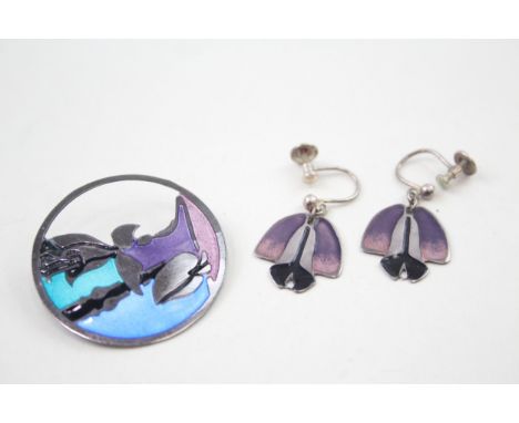 A Collection of Sterling Silver Pat Cheney Jewellery inc. Enamel x 2 7g 