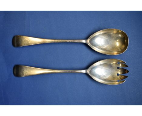 A pair of silver salad servers, by W S Savage &amp; Co,&nbsp;Sheffield 1916, 175g. 