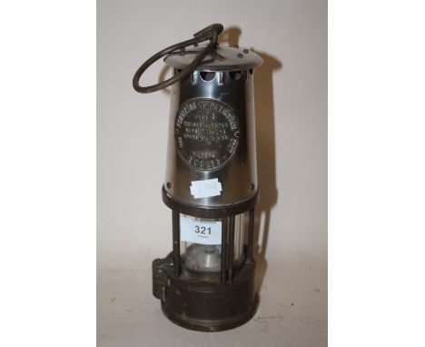 A VINTAGE ECCLES TYPE 6 MINER'S LAMP