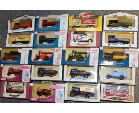 A TRAY OF BOXED DIE CAST MODEL TOY CARS AND VEHICLES TO INCLUDE LLEDO, DAYS GONE BY, ETC. (APPROX. 40)