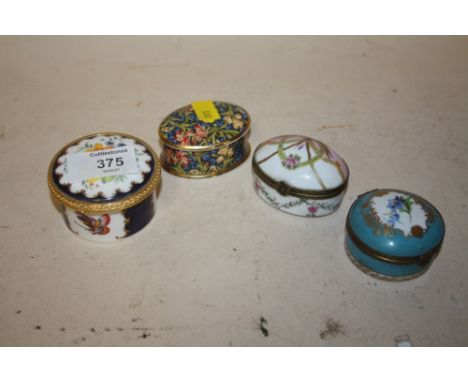 FOUR SMALL TRINKET POTS TO INCLUDE A ROYAL WORCESTER PANELLED FLOWERS EXAMPLE