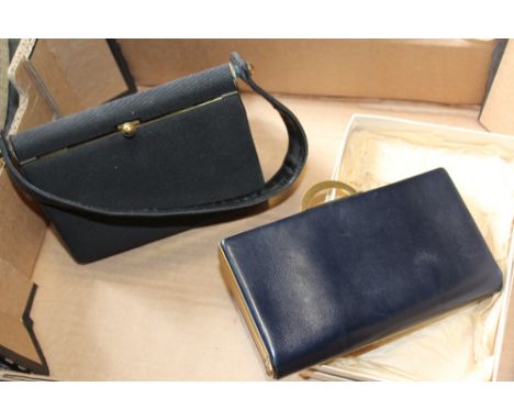 A VINTAGE BOXED BLUE LEATHER LADIES PURSE AND A BLACK EVENING BAG