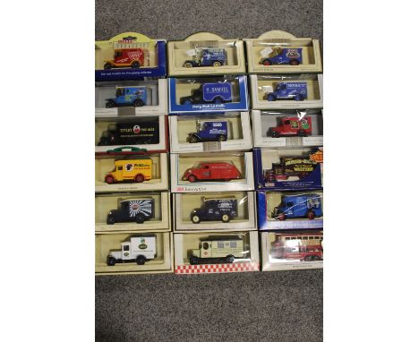 A TRAY OF BOXED DIE CAST MODEL TOY CARS AND VEHICLES TO INCLUDE LLEDO, DAYS GONE BY,  ETC.(APPROX 38)