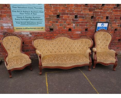 A MAHOGANY FRAMED UPHOLSTERED SCROLL ARM SETTEE AND TWO CHAIRS