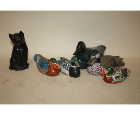 FIVE ASSORTED DUCK FIGURES TOGETHER WITH A CELTIC CASTINGS CAT FIGURE (6)