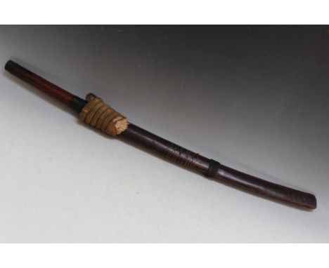 A VINTAGE BURMESE DHA IN WOODEN SCABBARD, length of blade 59 cm overall L 82 cm