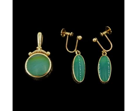 9ct gold green and purple agate pendant by David Scott Walker, with a pair of matching 9ct gold screw back earrings, both hal