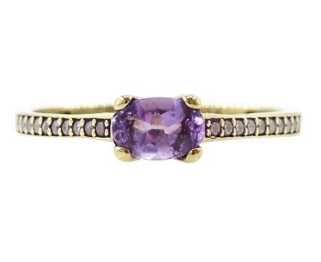 9ct gold amethyst ring, hallmarkedCondition Report:Approx 1.5gm, size R