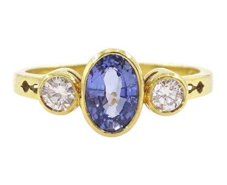 18ct gold three stone oval cut sapphire and round brilliant cut diamond ring, hallmarked, sapphire approx 0.90 carat, total d