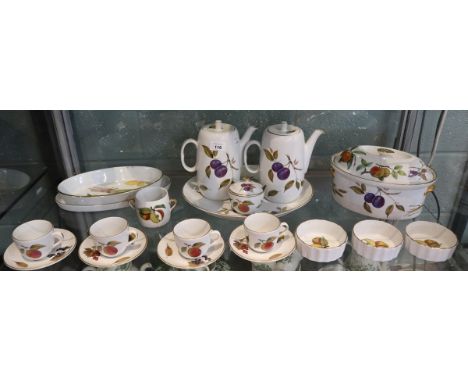 Collection of Royal Worcester Evesham pattern 