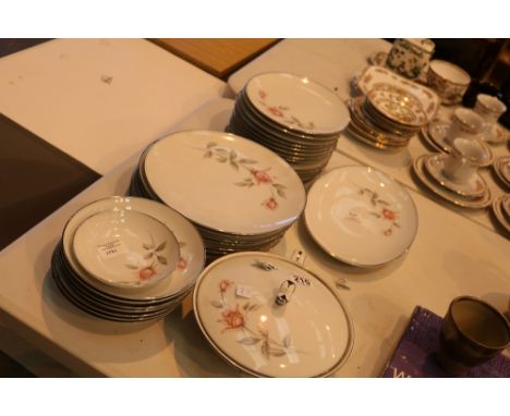 Vintage Noritake  dinnerware, tureen A/F