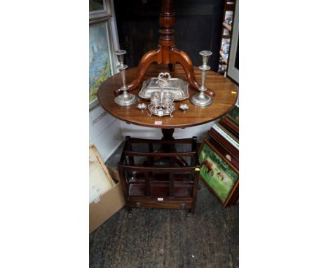 A 19th century mahogany circular tilt-top tripod table., 82cm diameter. 