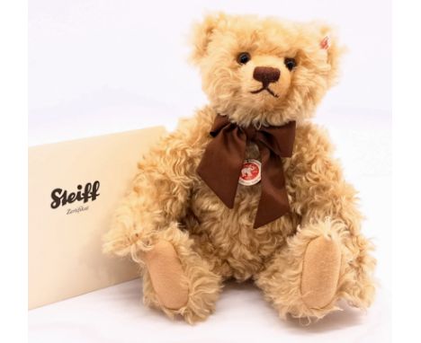 Steiff British Collectors' teddy bear 2010, white tag 663291, LE 3000, mohair, chest tag, certificate, Excellent Plus, 15"/38