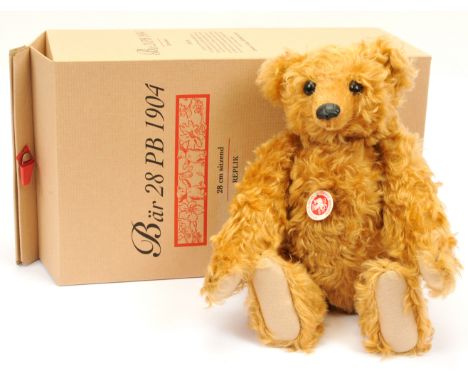 Steiff Bear 28 PB 1904 Replica, white tag 404115, LE 7000, mohair, wooden shoe button eyes, sealing-wax nose, MISSING certifi