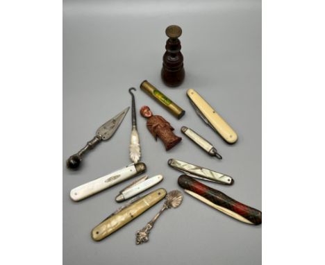 A Selection of antique/ vintage fruit knives to include Mauchline tartan ware 'Caledonia' fruit knife, Small Sheffield silver