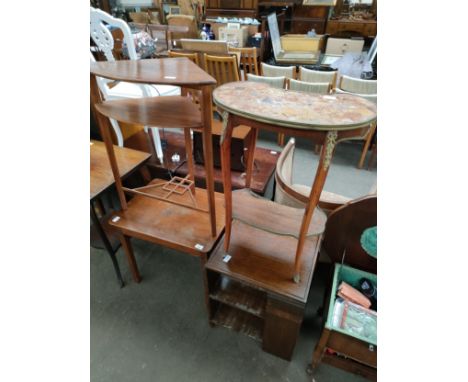 A lot of various vintage tables 
