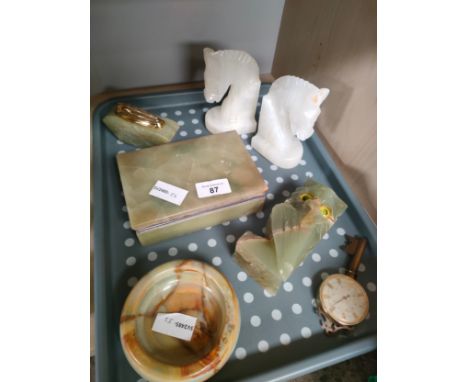 A Tray of colletables includes onyx table lighter, jewellery box etc 