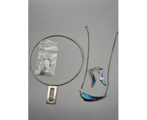 Silver and enamel pendant with attached necklace and matching earrings. Together with a Birmingham silver designer necklace a