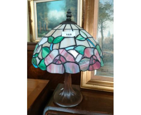 Tiffany style table lamp 