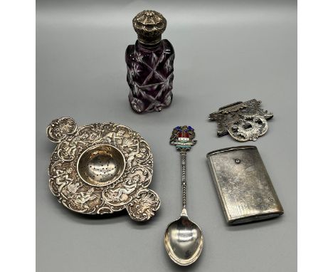 A Selection of silver items to include ornate 925 foreign silver tea strainer, Birmingham silver vesta case, Birmingham silve