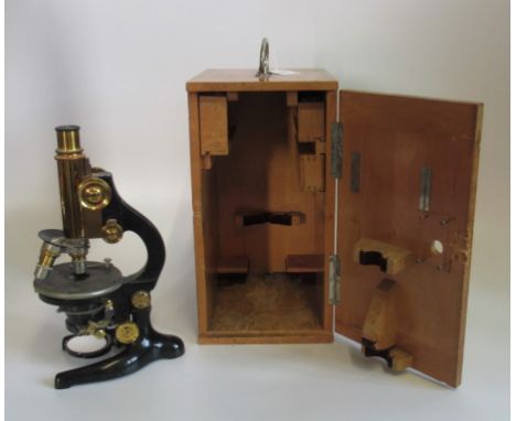 An early 20th century cased microscope by W &amp; H Seibert Wetzlar, serial no. 21145, circa 1910.