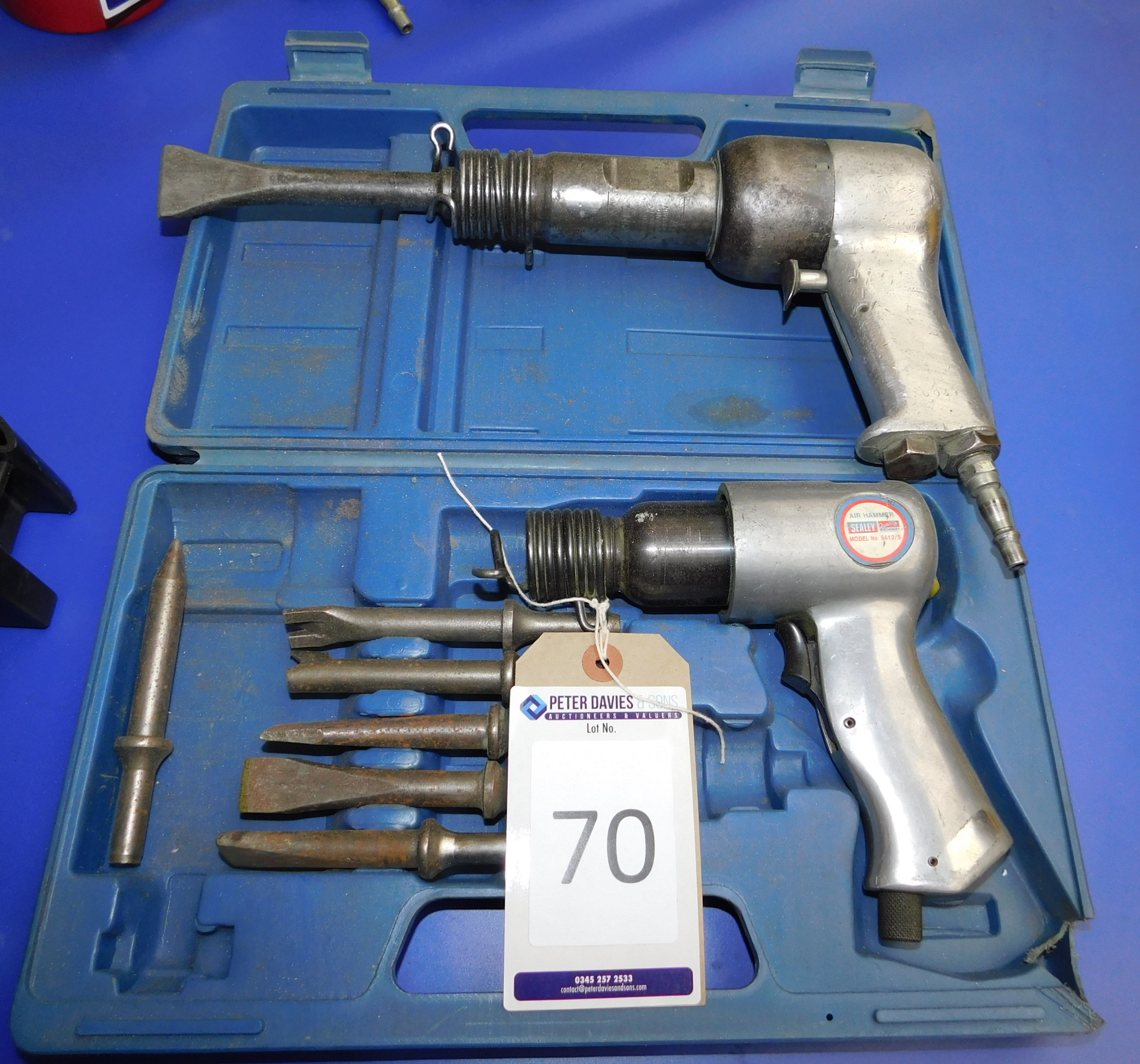 2 Pneumatic Chisel Guns