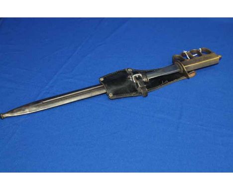 UNITED STATES MILITARY KNIFE
stamped "U.S. 1918, with knuckle duster grip, total length 45cm. with steel scabbard