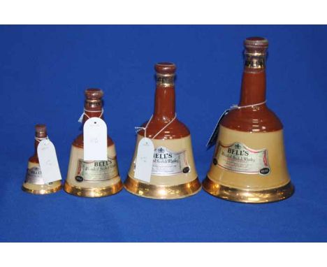 BELL'S BELL
Blended Scotch Whisky in cream & brown ceramic Wade decanter. 75cl, 40% volume.
BELL'S BELL
Blended Scotch Whisky