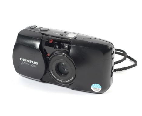 An Olympus MJU Zoom 35mm point and shoot camera. With a 35-70mm lens Condition Report: Unable to test camera function without