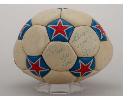 Pelé&nbsp;hat-trick match ball from the Cosmos v Los Angeles Aztecs match 26th June 1977, THE BALL WITH A FULL SIGNATURE OF P