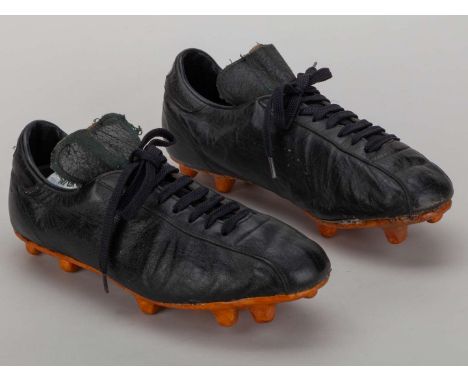 Pelé Yasuda football boots, a pair of vintage Yasuda brand football boots owned and worn by Pelé, professionally restored.Whi