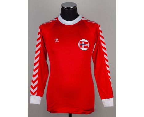Mike Duxbury red and white No.6 Norway v. England Under 21 match worn long-sleeved shirt, 1981, Hummel, with crew-neck collar