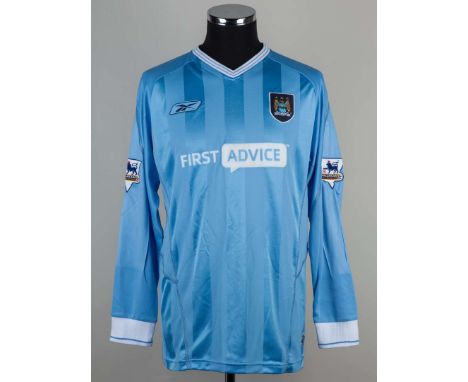 Claudio Reyna sky blue No.8 Manchester City long sleeved shirt, 2003-04, Rebook size M, crew neck collar, embroidered badge, 