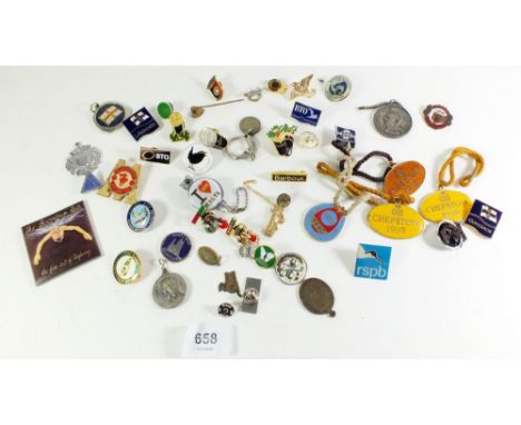 A box of various enamel badges including Chepstow race badges 