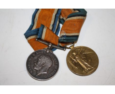 TWO WWI MEDALS AWARDED TO 48150 PTE R RANGECROFT S WALES BORD