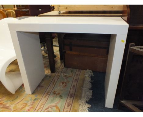 A MODERN WHITE CONSOLE TABLE - W 100 CM