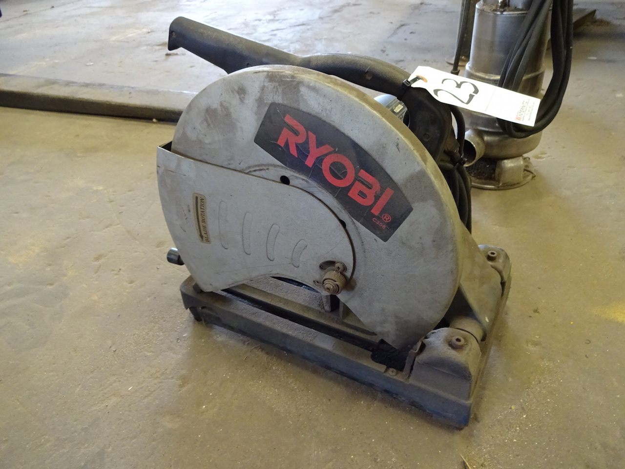 RYOBI MODEL C356 TYPE III 3300 RPM 14" ABRASIVE CUTOFF SAW S/N 0330149