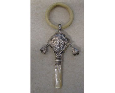 Silver Pied Piper design baby rattle Birmingham 1922 with mother of pearl handle and teething ring L 11 cm total weight 0.39 