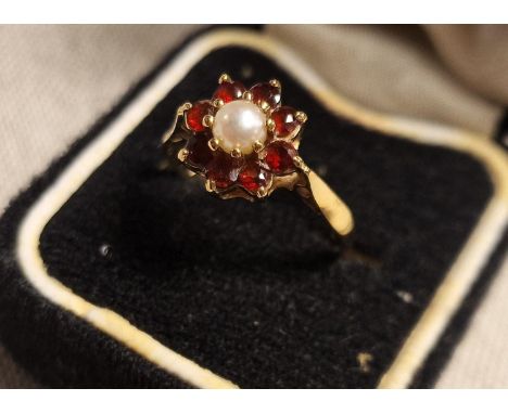 9ct Gold, Garnet &amp; Pearl Cluster Ring, 2.2g &amp; size N